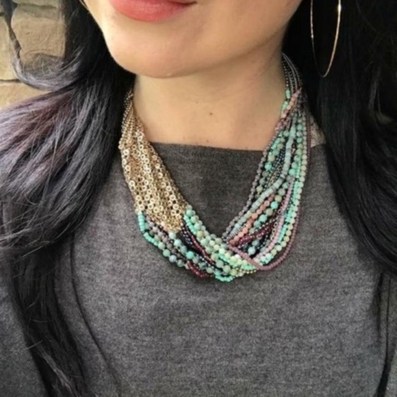 :: Stella & Dot Gorgeous!! Mae Statement Necklace - Picture 8 of 10